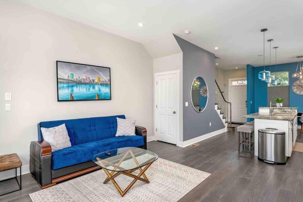 4 Bedroom 3 Bath Sleeps 10 Pet Friendly Private Backyard, 2 Car Garage, City Views, Close To All Stadiums And Casino Pittsburgh Kültér fotó
